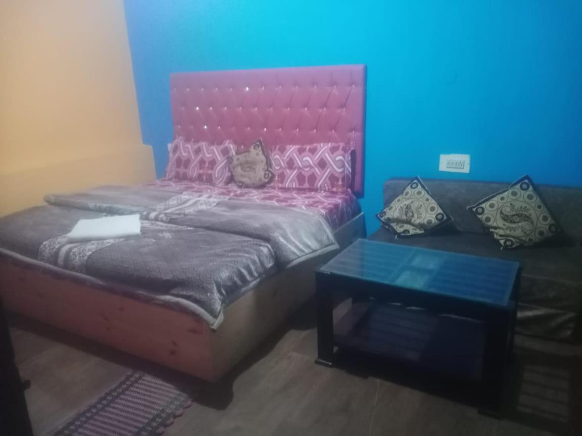 Hotel Antarctica &Pine N Dine Blues Cafe Manali  Ngoại thất bức ảnh