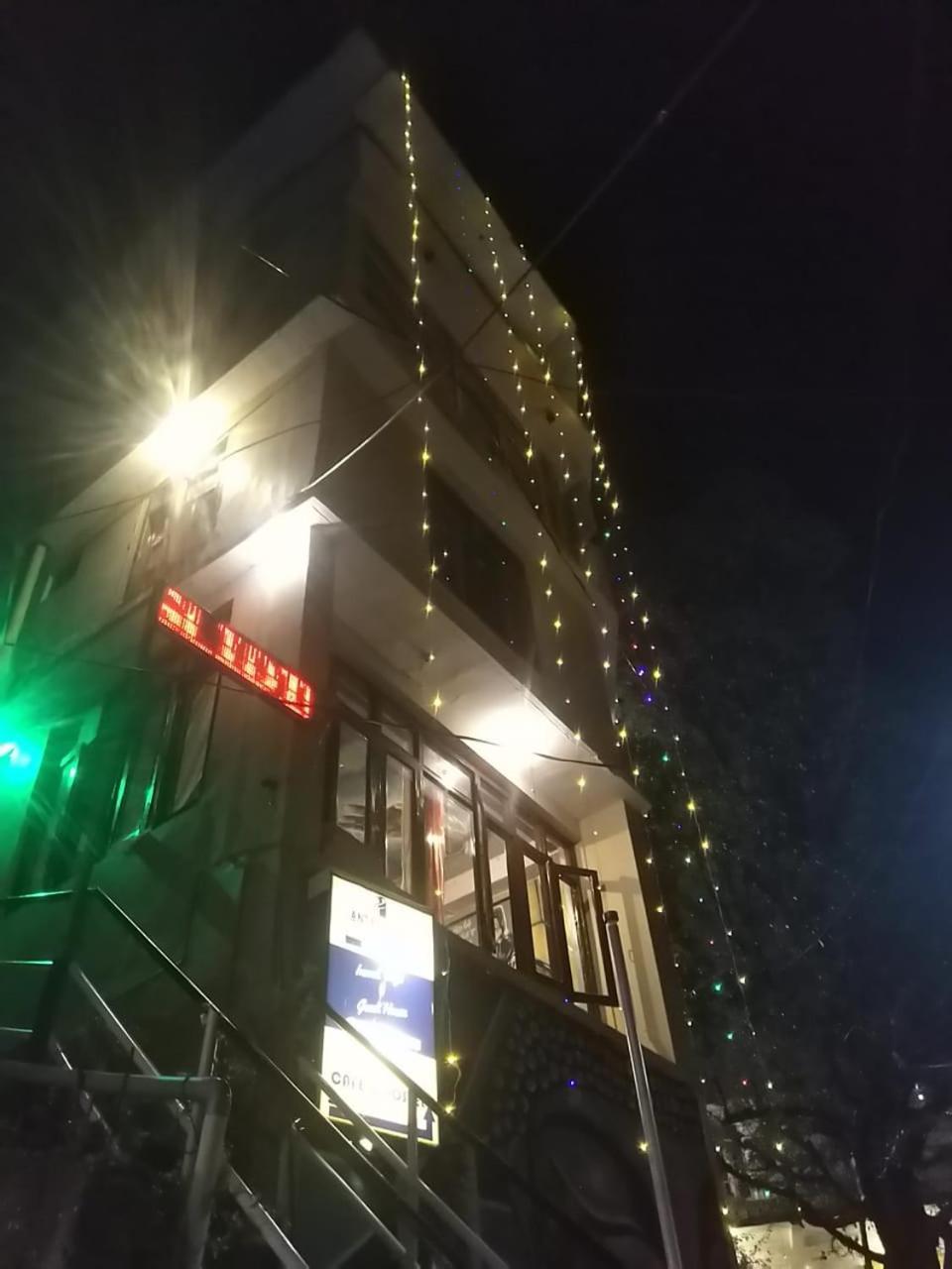 Hotel Antarctica &Pine N Dine Blues Cafe Manali  Ngoại thất bức ảnh